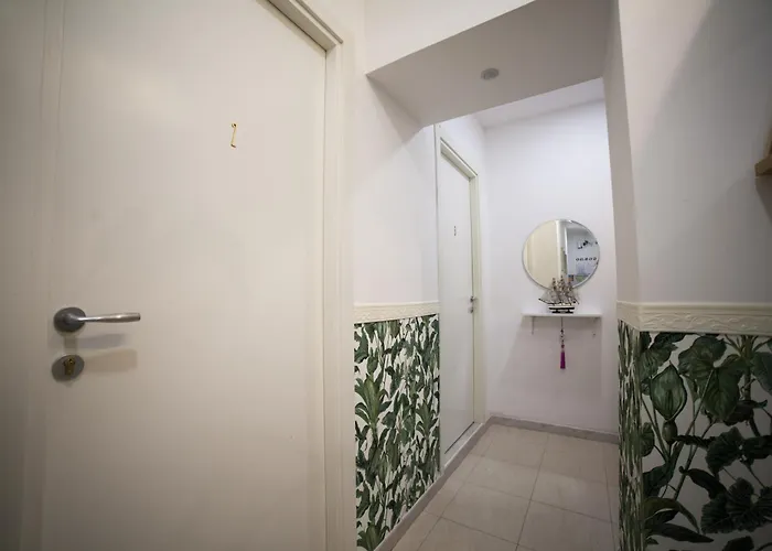 Cosmo Terzo 4*